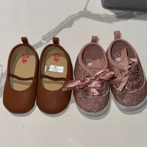 Two Pair Girls Baby Toddler Osh Kosh Soft Shoes 4